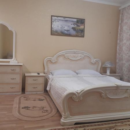 Celebrity Villa Kamjanyi Potoki Kültér fotó