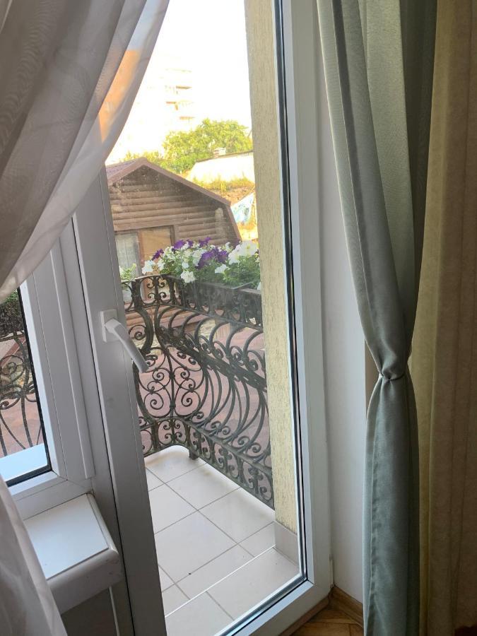 Celebrity Villa Kamjanyi Potoki Kültér fotó