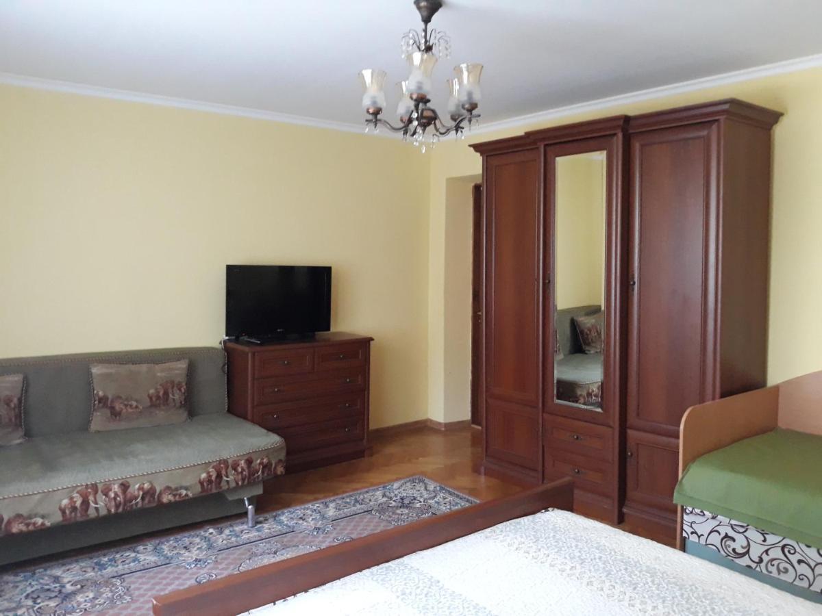 Celebrity Villa Kamjanyi Potoki Kültér fotó