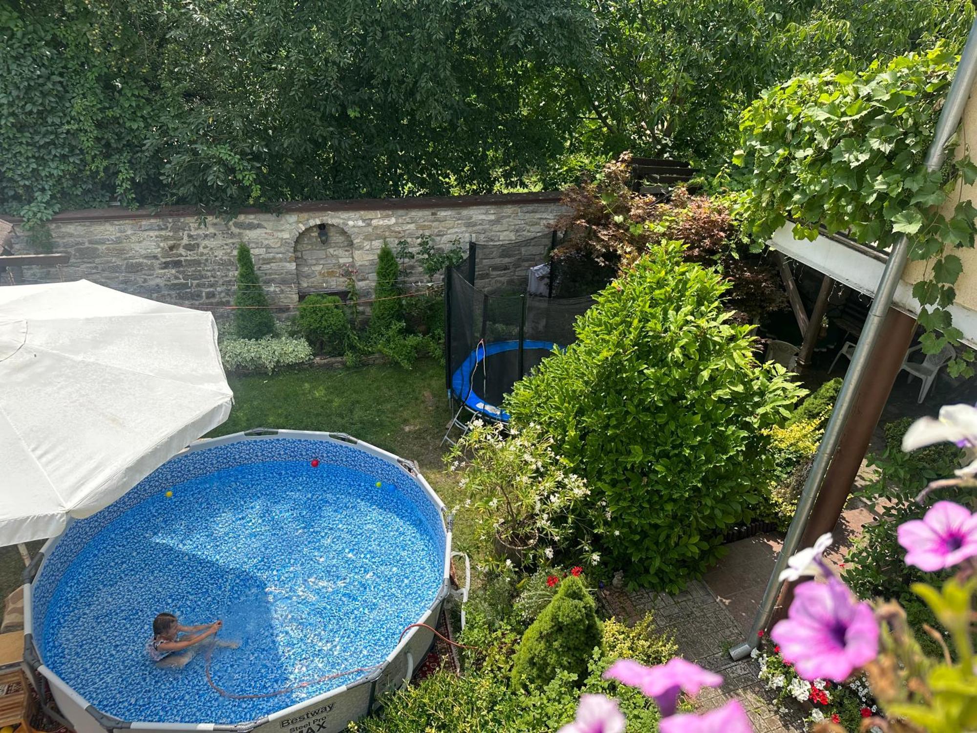 Celebrity Villa Kamjanyi Potoki Kültér fotó