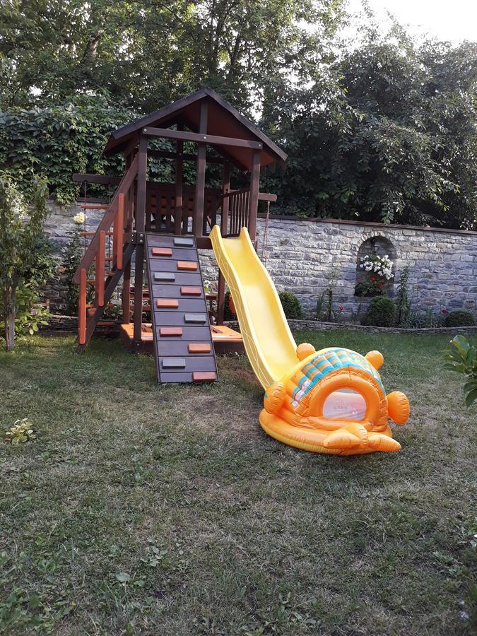 Celebrity Villa Kamjanyi Potoki Kültér fotó